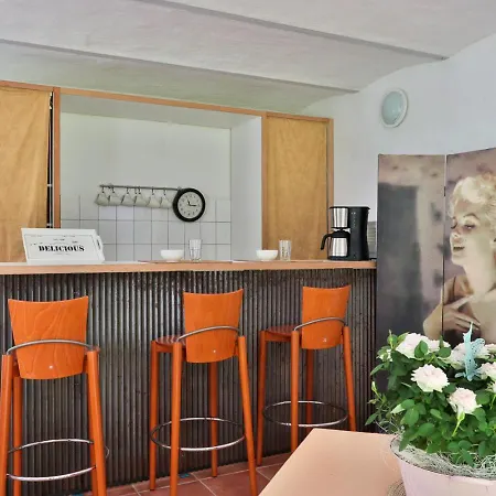 Kinozimmer Διαμέρισμα *